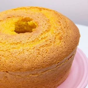 Bolo-simples-de-liquidificador-1024x1024