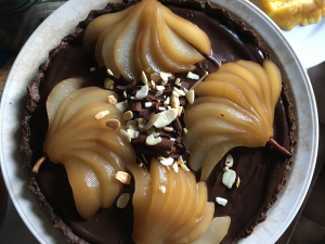 Receita de Torta de Pera e Chocolate para uma sobremesa SUPERFÁCIL, muito saborosa e com aspecto chique