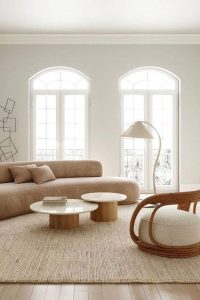 estilo escandinavo com janelas amplas e iluminaçao natural