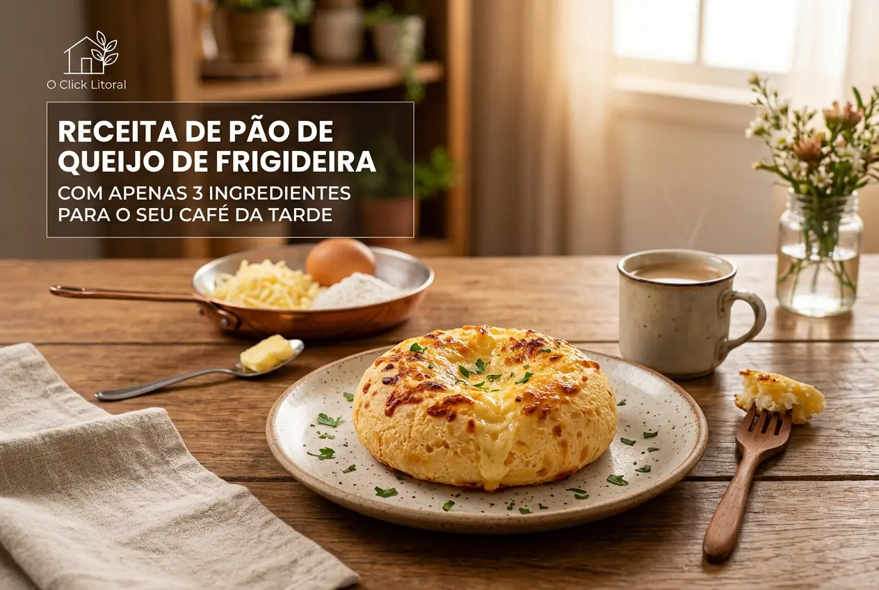 Pão de queijo de geladeira com ovo, queijo e farinha na mesa